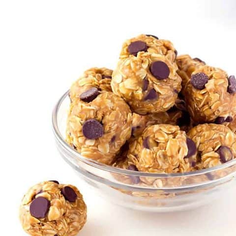 image shows chocolate and oatmeal balls