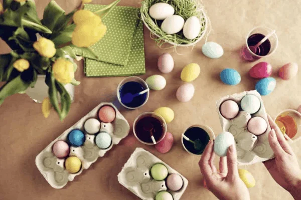 naturally dying easter eggs