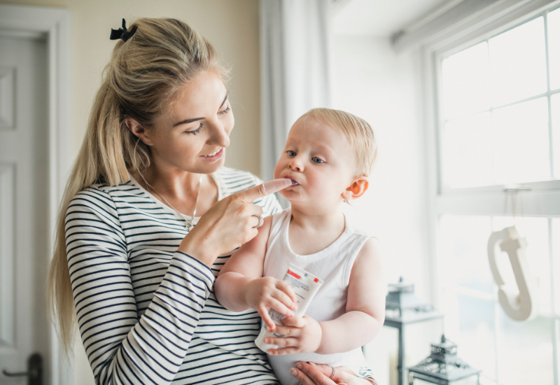 how to brush a baby's teeth