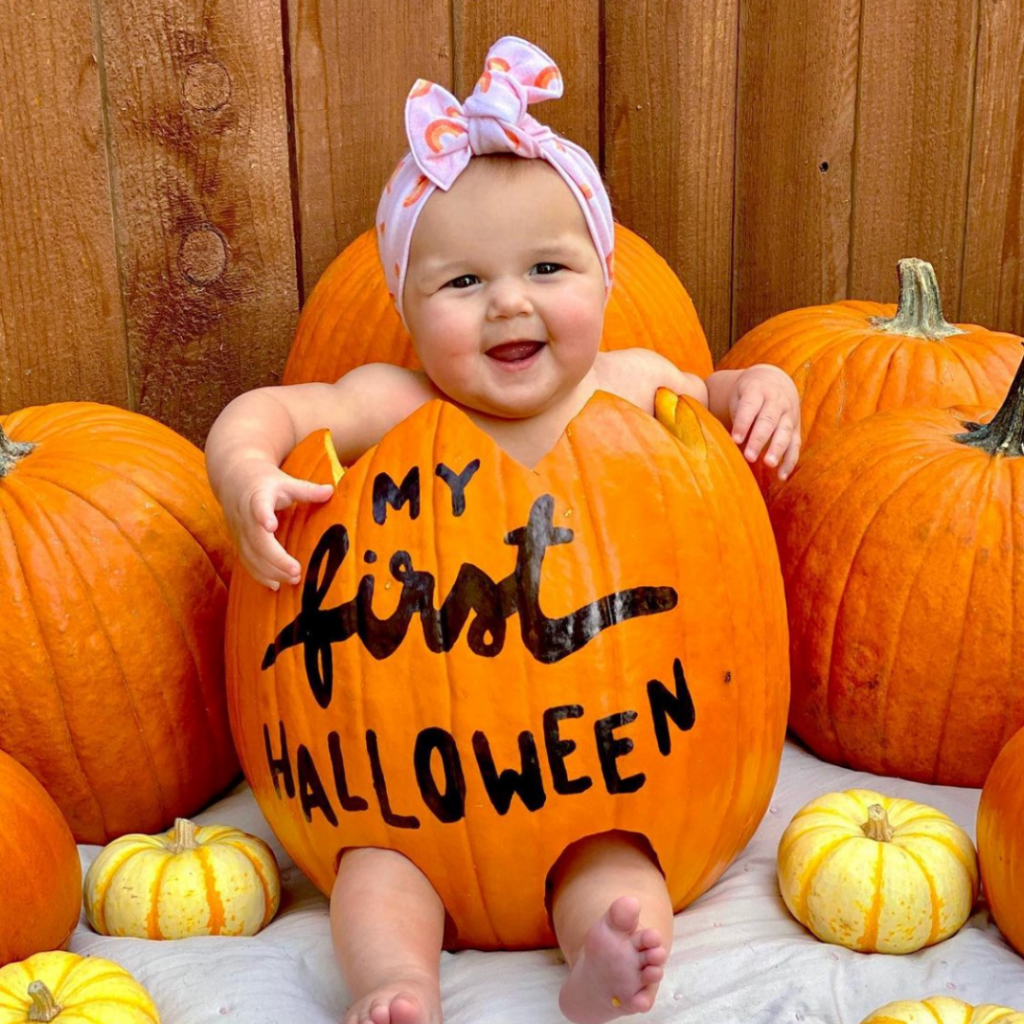 15 Cute Halloween Photoshoot Ideas For Babies Mimosas Motherhood 15-cute-halloween-photoshoot-ideas-for-babies-mimosas-motherhood