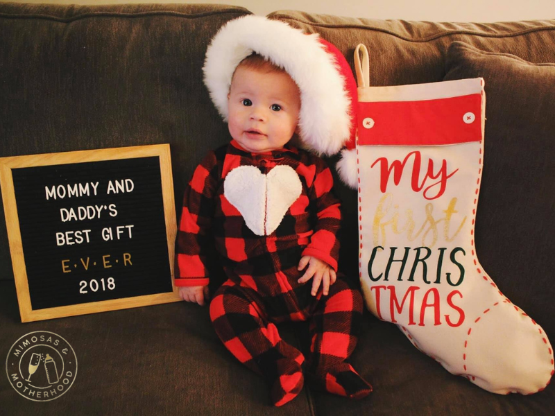 letter board baby's first Christmas idea