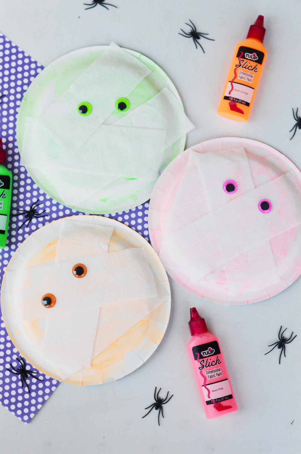 Easy Halloween Paper Plate Crafts For Preschoolers Mimosas Motherhood easy-halloween-paper-plate-crafts-for-preschoolers-mimosas-motherhood