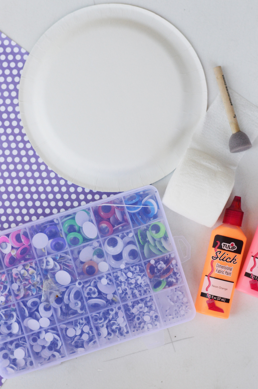 Easy Halloween Paper Plate Crafts For Preschoolers Mimosas Motherhood easy-halloween-paper-plate-crafts-for-preschoolers-mimosas-motherhood